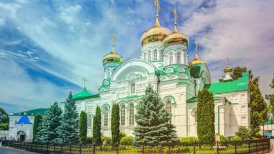 Экскурсия на Свияжск и в Раифский монастырь: путешествие в историю и духовность